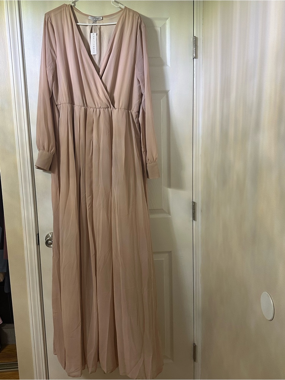 Baltic Born-Long Sleeve V-Neck Maxi Dress in Blush